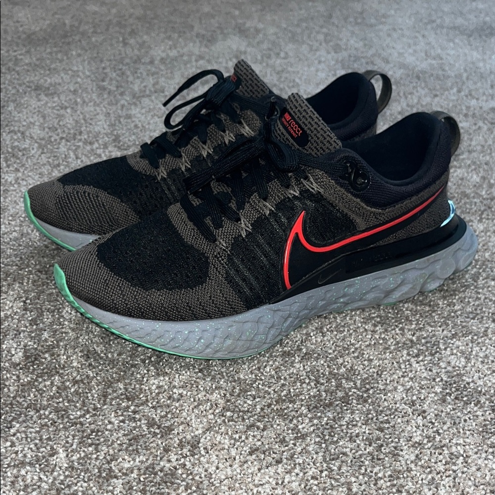 Nike React Infinity Flyknit Sneakers